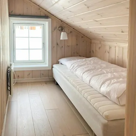 Relax By The Tracks In A At Feriehus